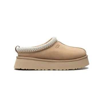 Pantoufles – Élégantes et Confortables avec Semelle Élevée